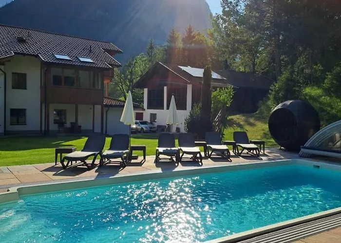 Almrausch, Mit Pool 3*