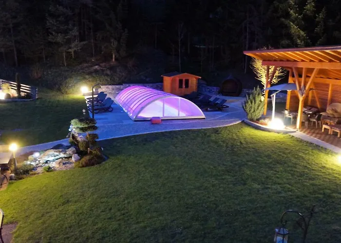 Gasthof Almrausch, Mit Pool Nassereith