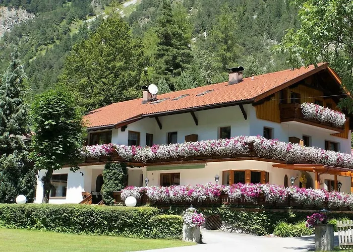 Almrausch, Mit Pool Gasthof 3*