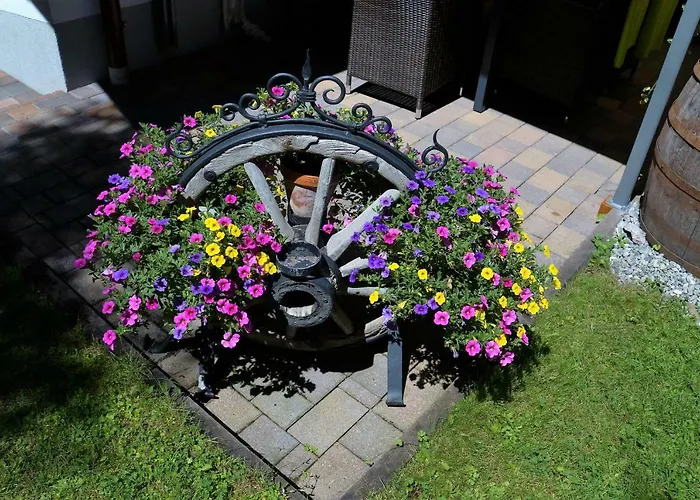 Almrausch, Mit Pool Gasthof