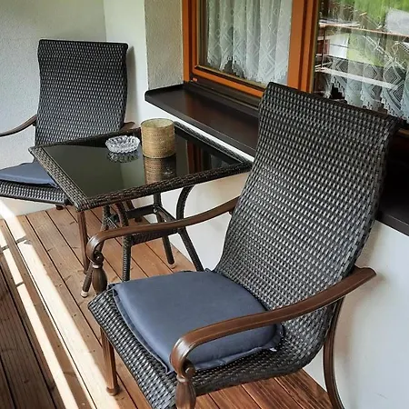 Gaestehaus Almrausch, Mit Pool בית הארחה 3*