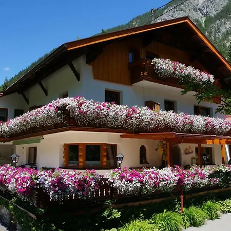 게스트하우스 Gaestehaus Almrausch, Mit Pool
