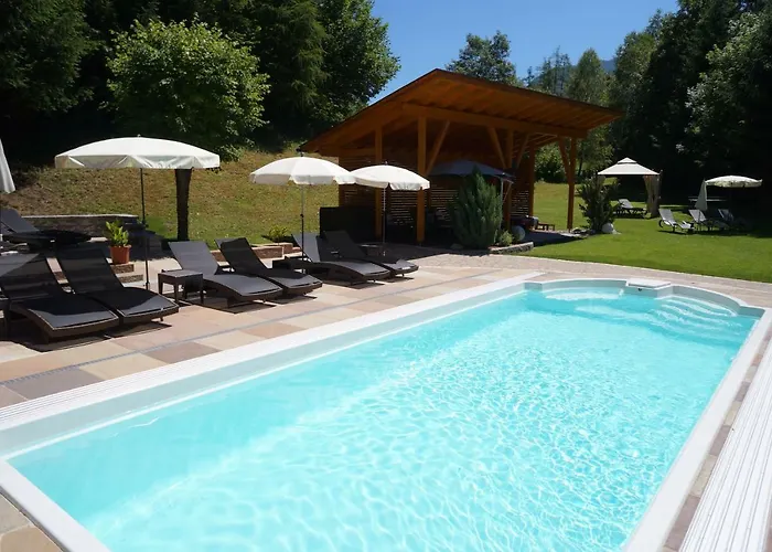 Gaestehaus Almrausch, Mit Pool Pensionat Nassereith