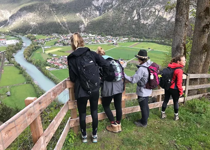 Gaestehaus Almrausch, Mit Pool Pensionat Nassereith