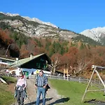 Gasthof Almrausch, Mit Pool Nassereith