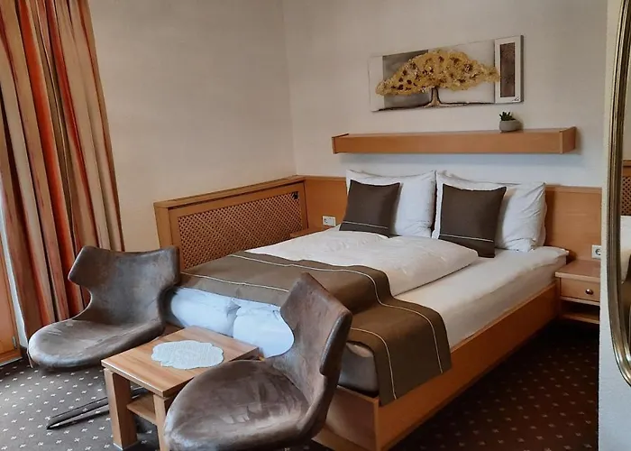 Gaestehaus Almrausch, Mit Pool 3*
